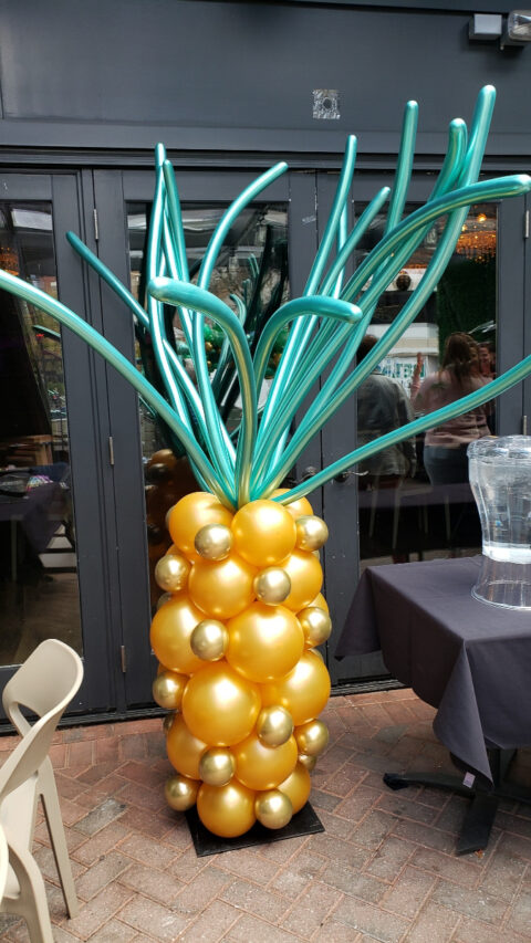 pineapple balloon sculpture